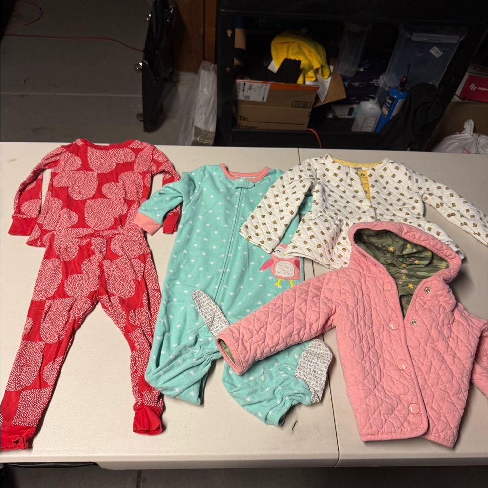 Bundle of 4 Pieces 24M Baby Girl Clothes Bodysuit Jacket Pajama Set - Carter’s